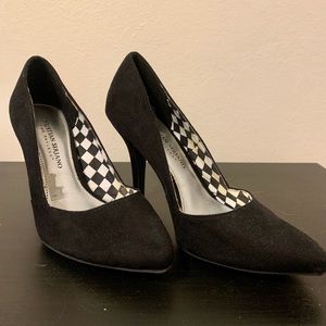 Black, velvet stiletto heels size 6